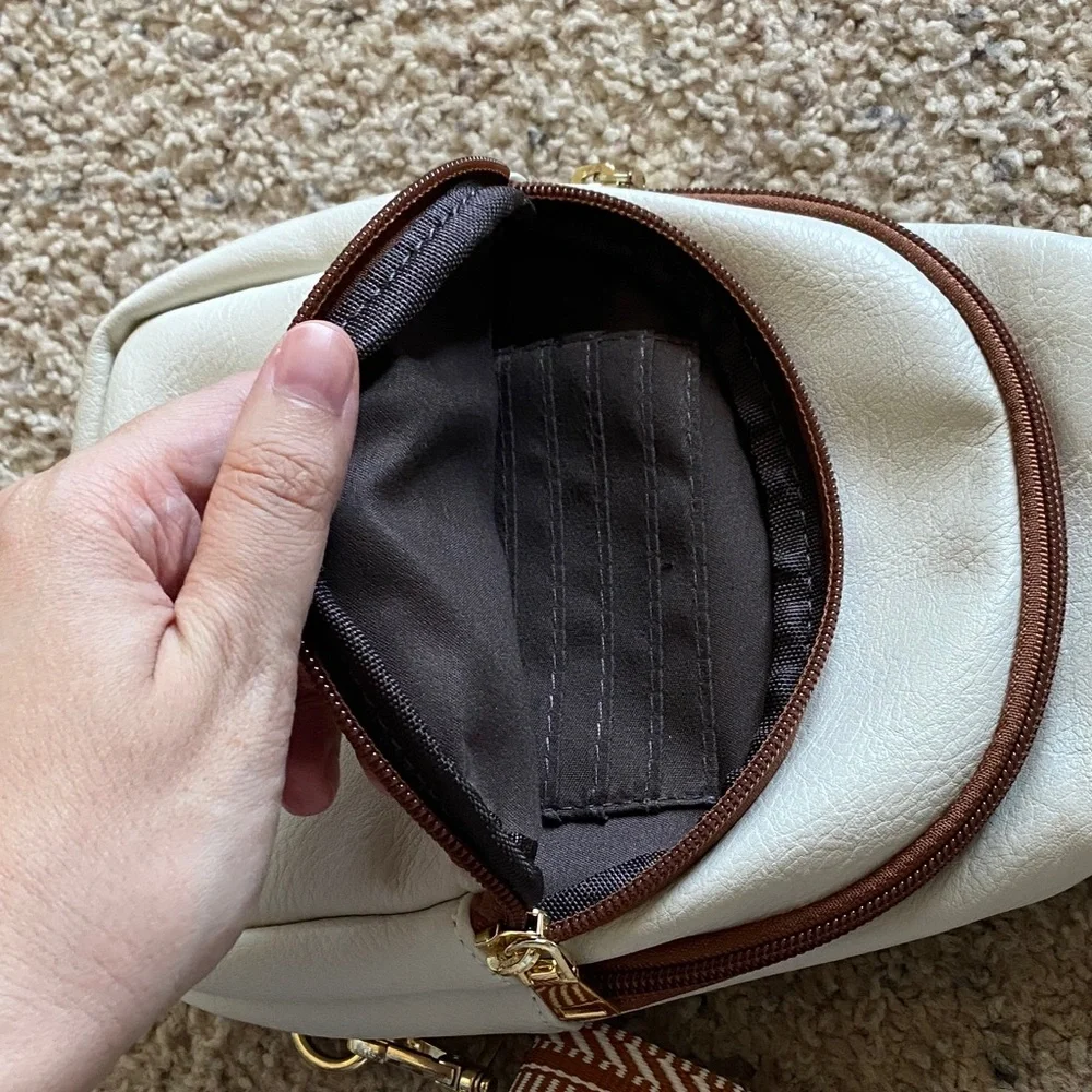 Women’s Stylish Bostanten Cream and Brown Sling Crossbody Purse (NWOT) - Picture 8 of 11